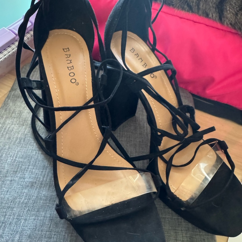 BAMBOO Black Strappy Heels Elegant Design